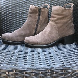 Saydo Greyish brown Booties Size 37